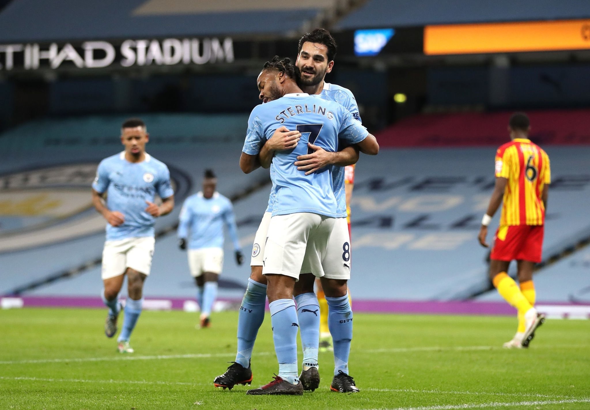 中的表现 中的表现